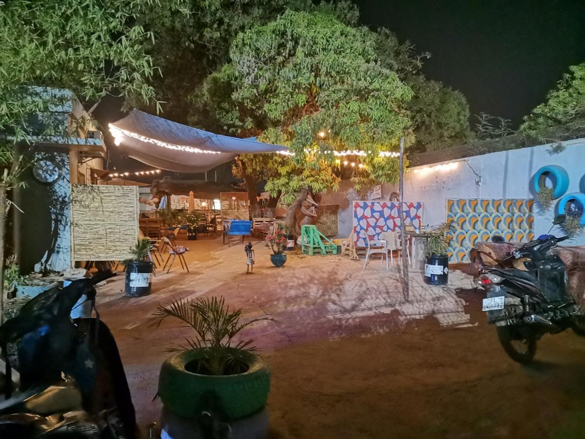Villa Tenko วากาดูกู ภายนอก รูปภาพ