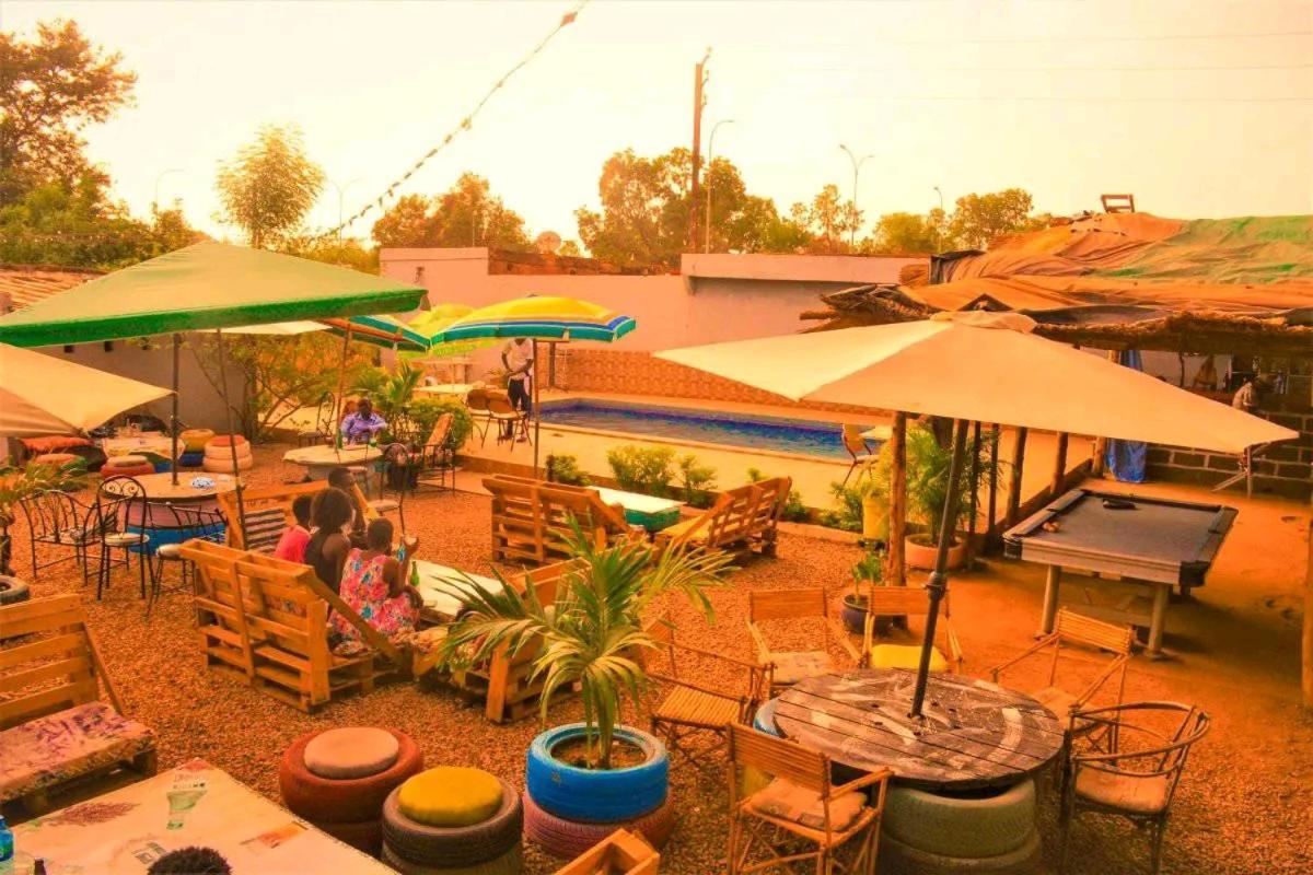 Villa Tenko วากาดูกู ภายนอก รูปภาพ