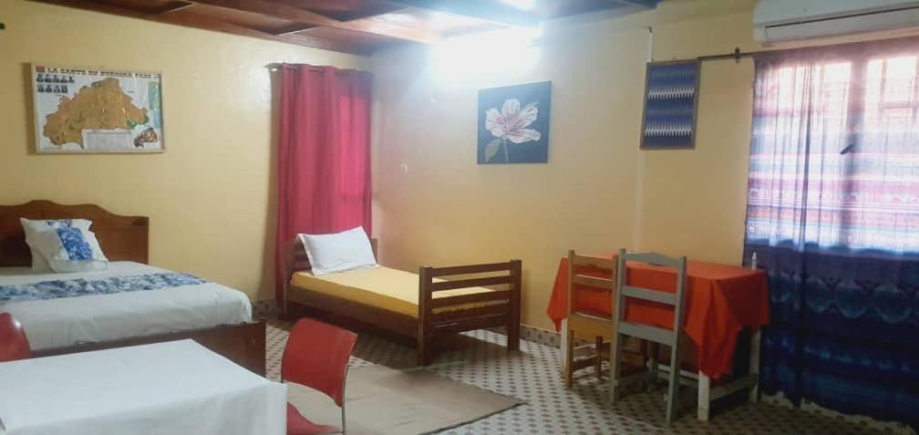 Villa Tenko วากาดูกู ภายนอก รูปภาพ