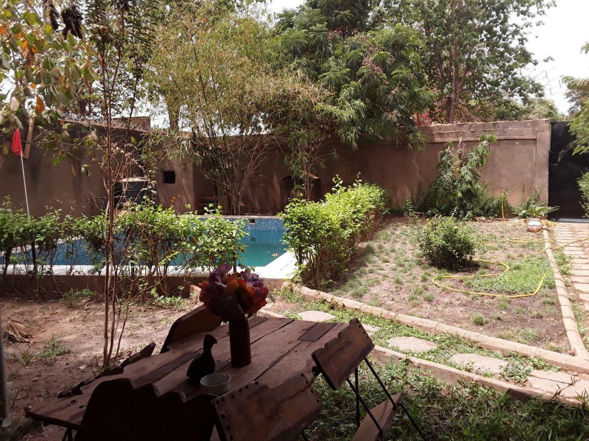 Villa Tenko วากาดูกู ภายนอก รูปภาพ
