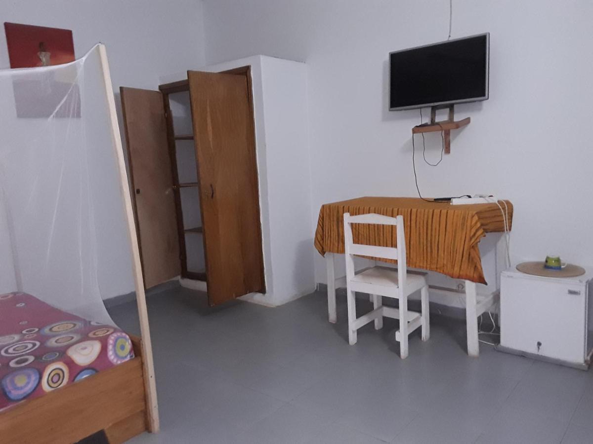 Villa Tenko วากาดูกู ภายนอก รูปภาพ
