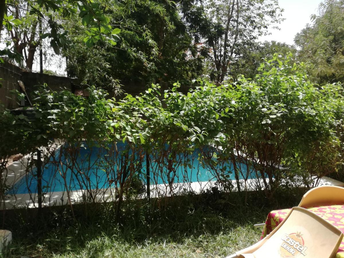 Villa Tenko วากาดูกู ภายนอก รูปภาพ
